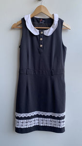 Pre-owned Yumi Charcoal Sleeveless Dress with White Collar and Lace Trim - Size 2/4