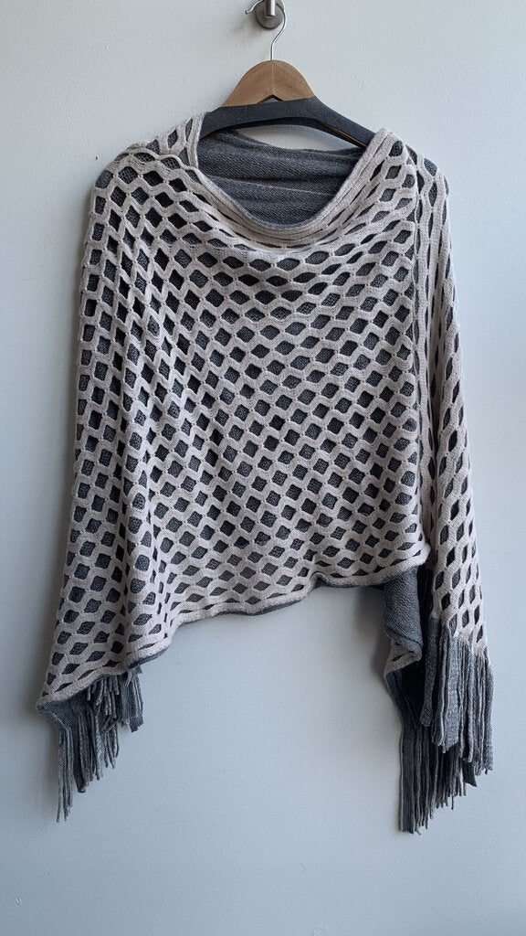 Pre-Owned Pink/Grey Textured Knit Shawl - One Size