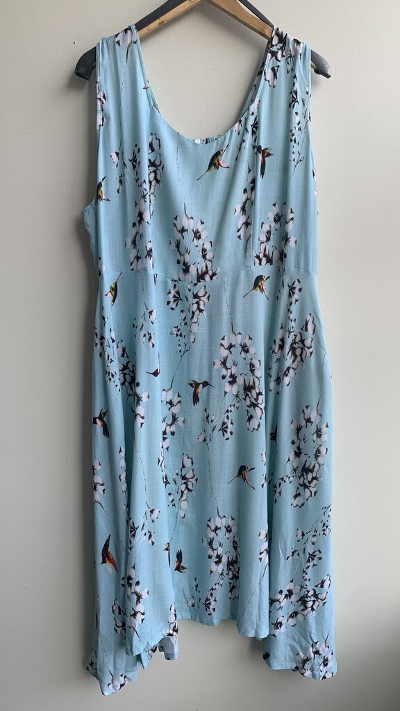 Pre-Owned Blue Sky Blue Floral Print Sleeveless Dress (NWT)- Size 2X