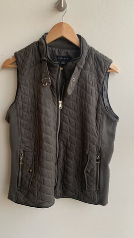 Pre-Owned Tribal Grey Brushed Fabric Quilted Vest - Size Medium