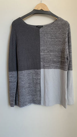 Pre-Owned Marble Grey//Blue Colour-Block Sweater - Size X-Large