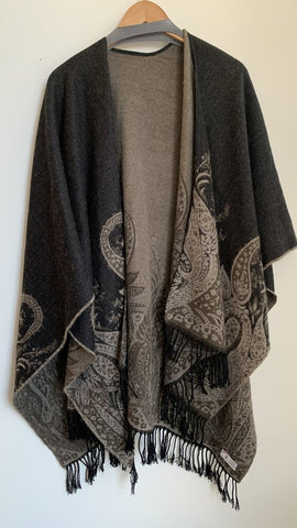 Pre-Owned Brown/Black Printed Reversible Cape