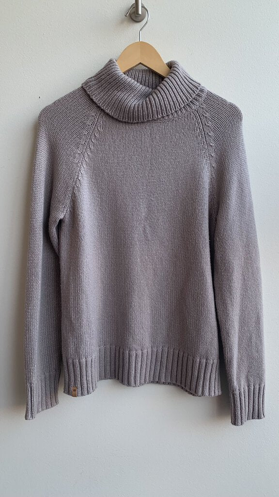 Pre-Owned TenTree Zinc Highline Wool Turtleneck Sweater (NWT)- Size Medium