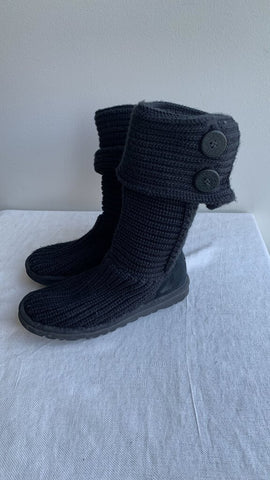 Pre-Owned Ugg Black Knit Side Button- Size 6