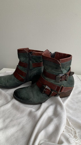 Pre-Owned MJUS Green/Brown Leather Buckle Booties - Size 39