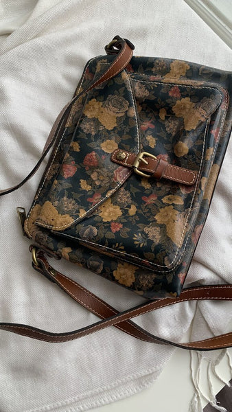 Pre-Owned Patricia Nash Black/Brown Floral Print Leather Crossbody