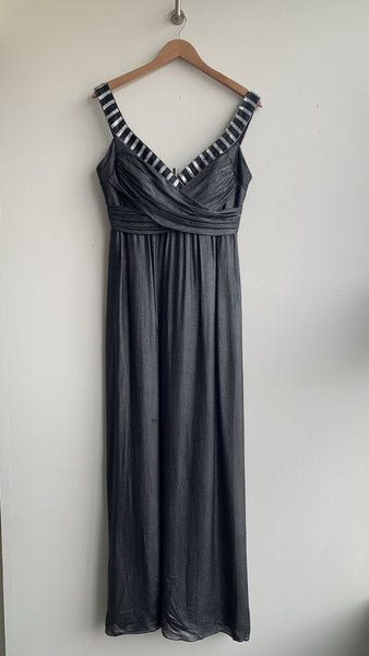 Pre-Owned Nicole Miller Pewter Shimmery Sequin Strap Gown - Size 8