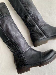 Pre-Owned MJUS Black w/ Pewter & Snake Patch Calf High Lined Leather Boots - Size 36