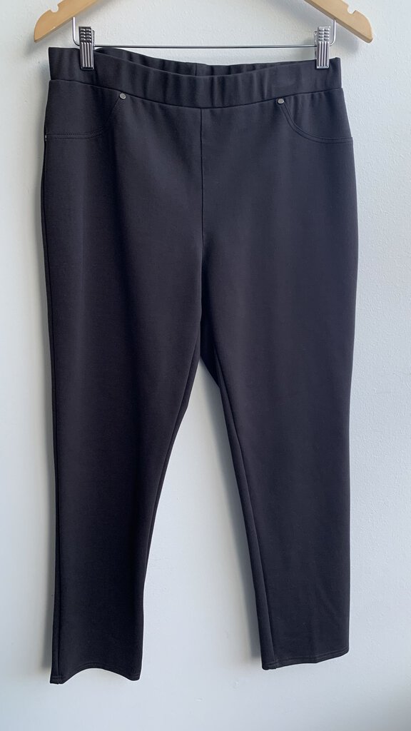 Pre-Owned Pure Essence Black Pull On Pant - Size Medium