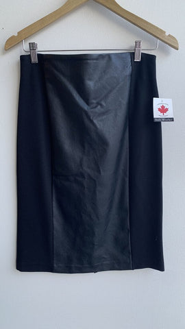 Pre-Owned Soft Works Black Faux Leather Panel Pencil Skirt (NWT)- Size 4