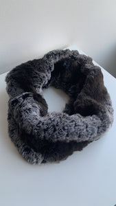 Pre-Owned Rivet Faux Fur Tube Scarf