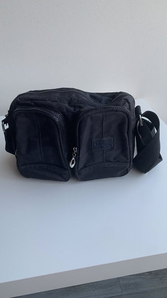 Pre-Owned Penmans Black Multi-Pocket Nylon Crossbody