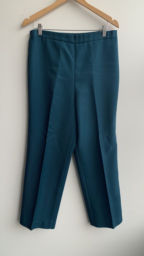 Pre-Owned Spruce Green Pull-On Pants - Size Medium (Estimated)