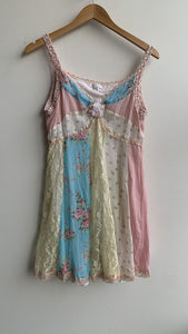 Pre-Owned Poet Yellow/Pink Lace Patchwork Dress - Size Large