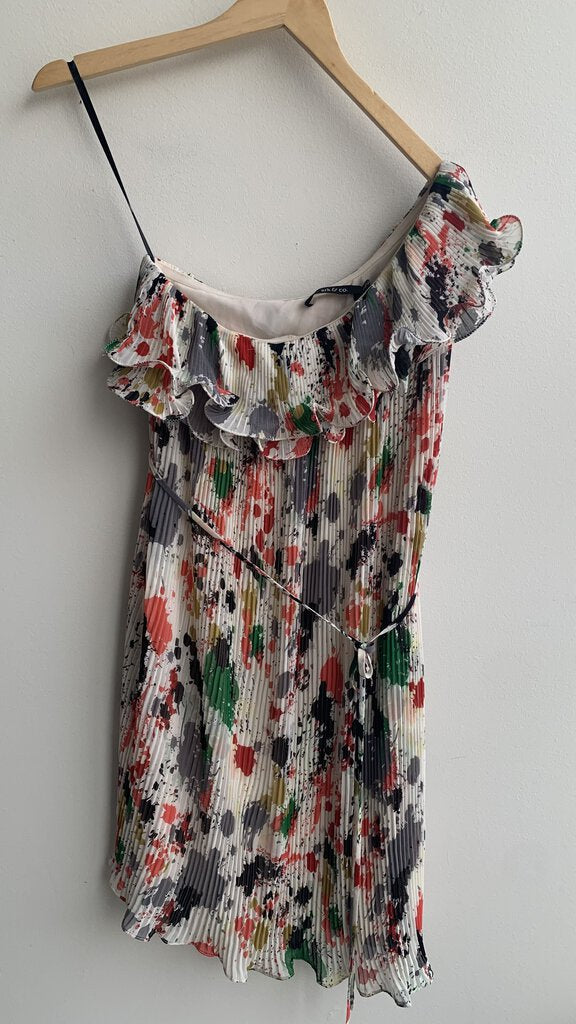 Pre-Owned Ark & Co Cream Paint Splatter One Shoulder Dress - Size Small