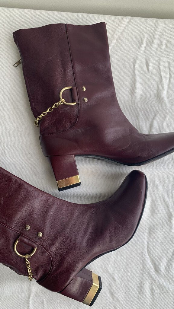 Pre-Owned Hego's Burgundy Leather Gold Chain/Heel Boots - Size 38