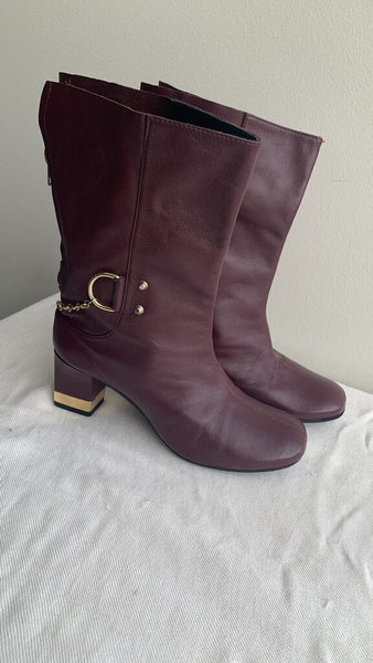 Pre-Owned Hego's Burgundy Leather Gold Chain/Heel Boots - Size 38