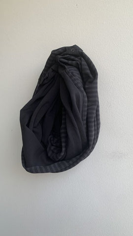 Pre-Owned Lululemon Striped Black Snap Button Scarf