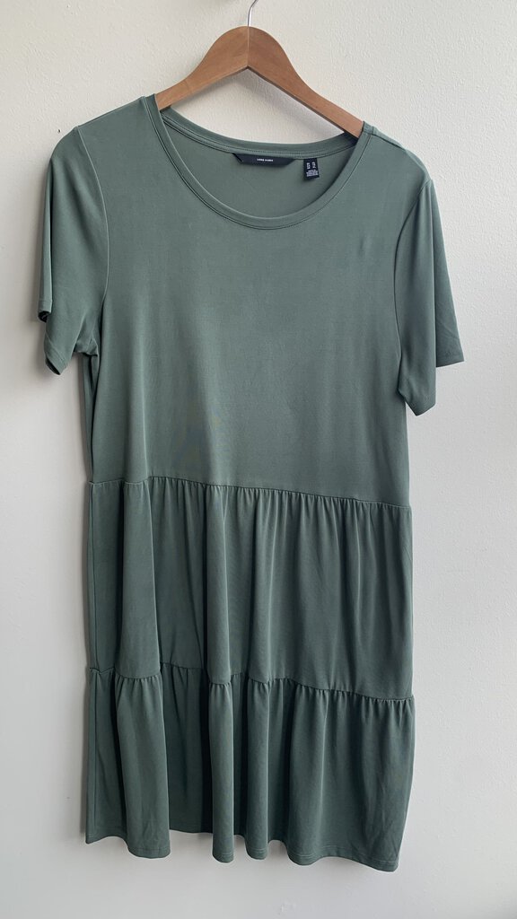 Pre-Owned Vero Moda Green Babydoll Tiered Dress- Size X-Large