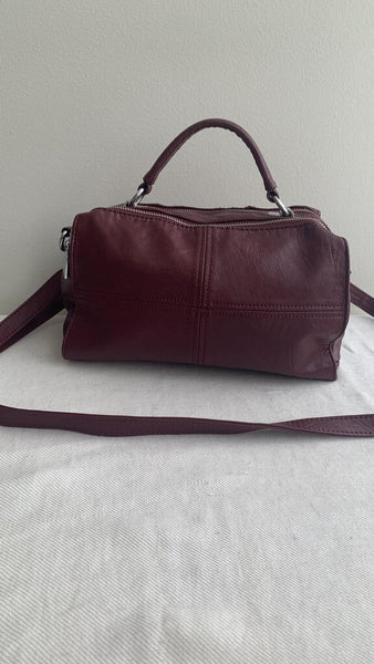 Pre-Owned Vaschy Maroon Dual Compartment Faux Leather Handbag/Crossbdy