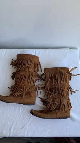 Pre-Owned Brown Leather Fringe Boots - Size 6