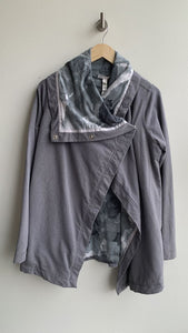 Pre-Owned Lululemon Grey Snap Front Collared Jacket - Size 8