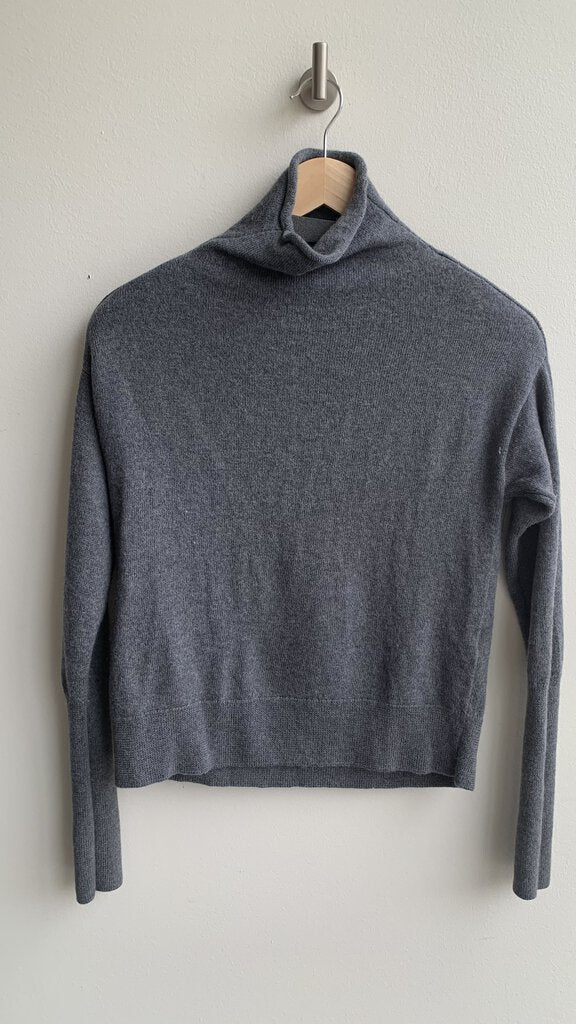 Pre-Owned Wilfred Grey Merino Wool Turtleneck Sweater - Size X-Small