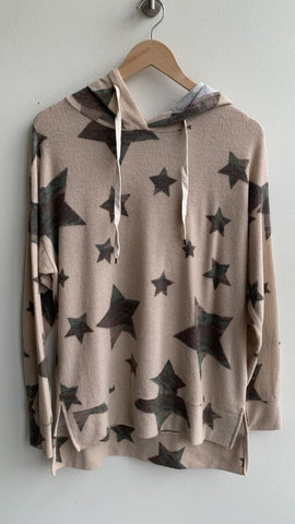 Pre-Owned White Birch Sand Army Star Print Hooded Sweater - Size Medium