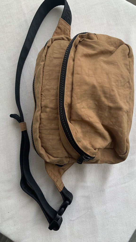 Pre-Owned Baggu Brown Nylon Belt Bag