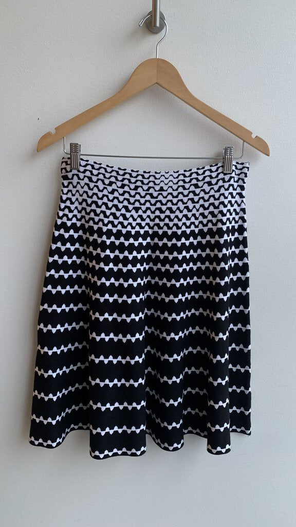 Pre-Owned Orange Fashion Village Black/White Squiggle Print Knit Skirt - Size S/M