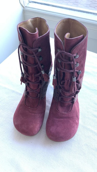 Pre-Owned John Fluevog Burgundy Lace Up Boots - SIze 7