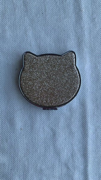 Pre-Owned Blush Sparkles Silver Cat Compact