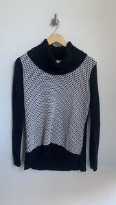 Pre-Owned Calvin Klein Black/White Turtleneck Sweater - Size Small