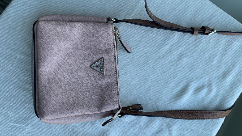 Pre-Owned Guess Pink/Brown Pebbled Crossbody