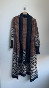 Pre-Owned Amuse Society Black/Rust/White Printed Long Collared Cardigan - Size Small