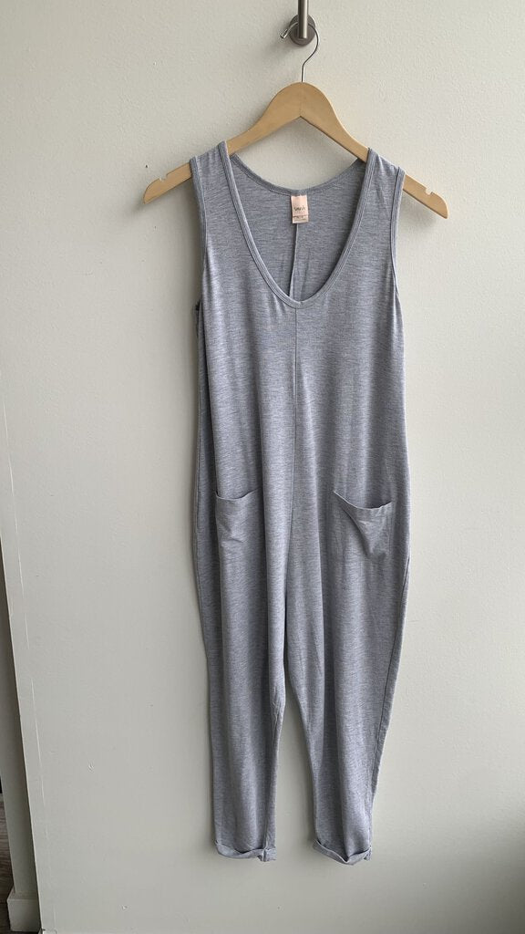 Pre-Owned Smash + Tess Light Grey Sleeveless Pockets Jumpsuit- Size X-Small