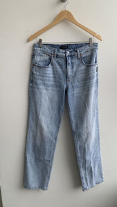 Pre-Owned Silver Jeans Co. Light Wash Wide Straight Leg - Size 27