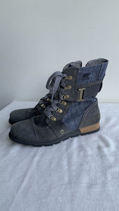 Pre-Owned Sorel Grey/Denim Side Zipper Lace Up Boots- Size 7.5