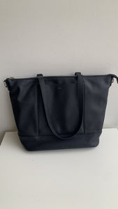 Pre-Owned Co-Lab Black Multi-Compartment Zip Top Tote Bag