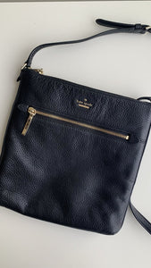 Pre-Owend Kate Spade Black Pebbled Leather Crossbody