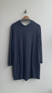 Pre-Owned Renuar Navy Hooded Pockets Sweater Dress- Size X-Large