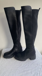 Pre-Owned Guess Black Over the Knee Chunky Sole Boot- Size 8