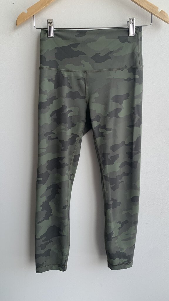 Pre-Owned Lululemon Green Camo Leggings- Size 6