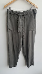 Pre-Owned Army Green Tencel Joggers - Size 8 Petite