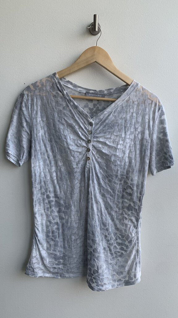 Pre-Owned Pistache Light Grey Sheer Heart Print Short Sleeve Top- Size Medium (Estimated)