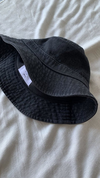 Pre-Owned TNA Black Denim Bucket Hat- Size M/L