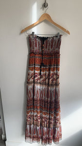 Pre-Owned Le Chateau Red Paisley Strapless Maxi Dress- Size Small