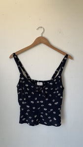 Pre-Owned Wilfred Black Daisy Crop Sleeveless Tie Front Neck Top- Size Medium