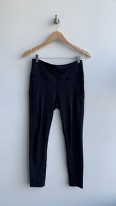 Pre-Owned Zyia Active Black Double Side Pocket Capri Legging - Size 6-8
