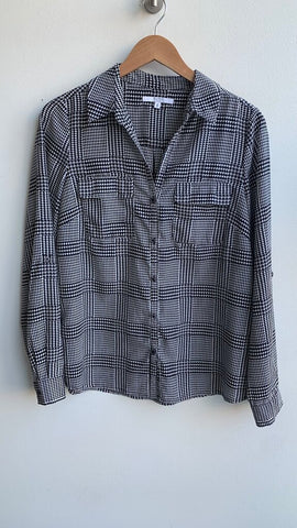 Pre-Owned Alfred Sung Black/White Checkered Houndstooth Print Button Front Blouse - Size Medium